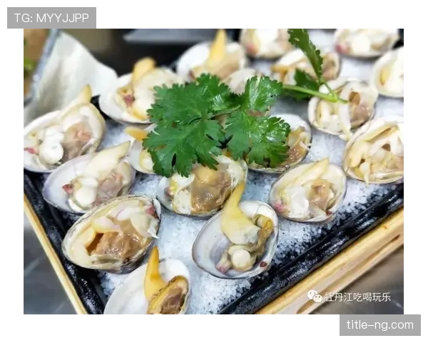 王燊超这训练完直接路边摊撸串,自律人设呢? 王燊超这训练完直接路边摊撸串,自律人设呢?